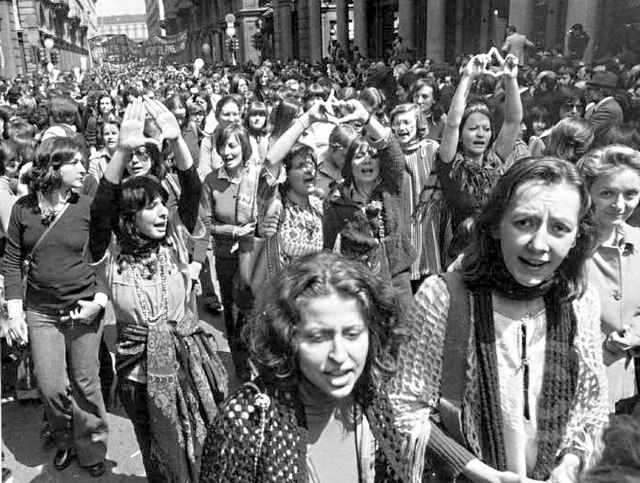 Marssi aborttioikeuden puolesta Roomassa 1970.